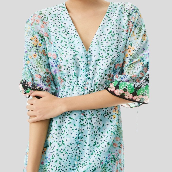 🆕 👗 Alice+Olivia Arlinda Button-Front Kimono Maxi Dress Size: 4 | Color: Multi - Picture 6 of 6